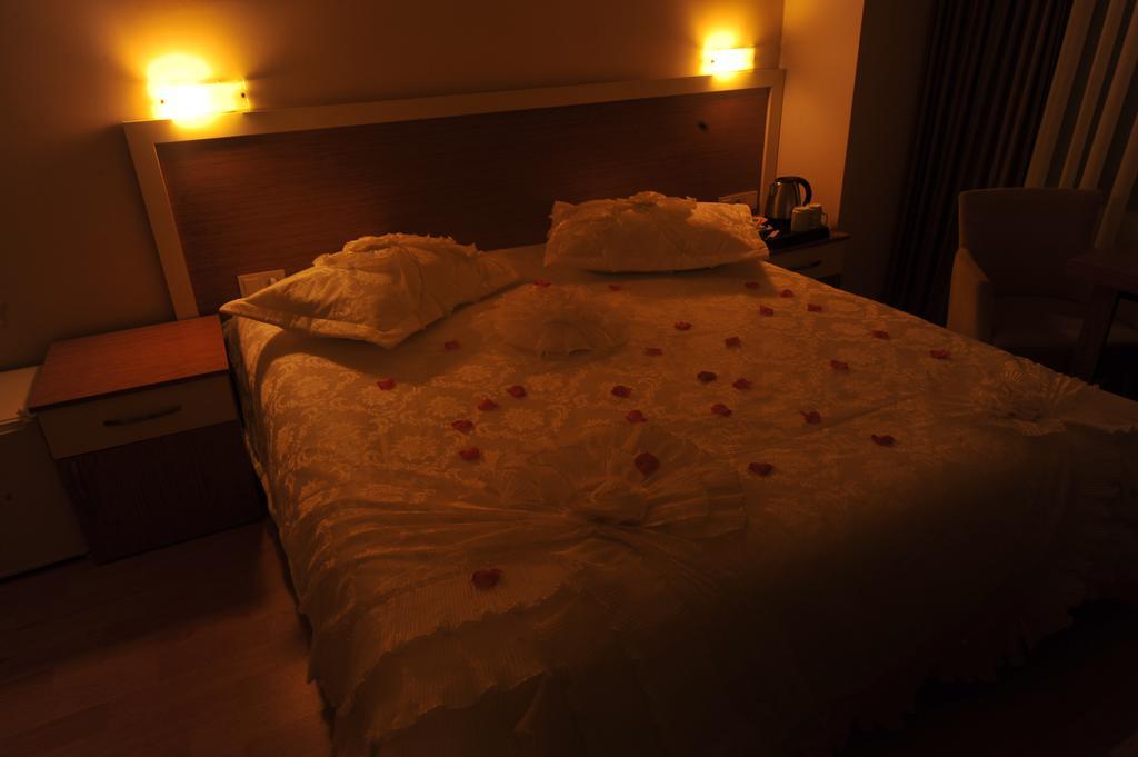Emsa Palace Hotel Darica  Экстерьер фото